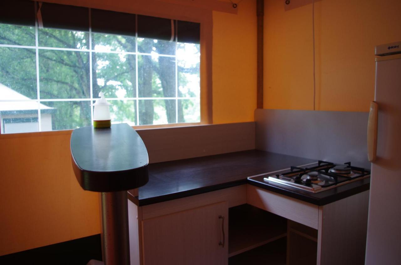 Hotel Camping La Bergerie à La Chapelle-Achard Extérieur photo