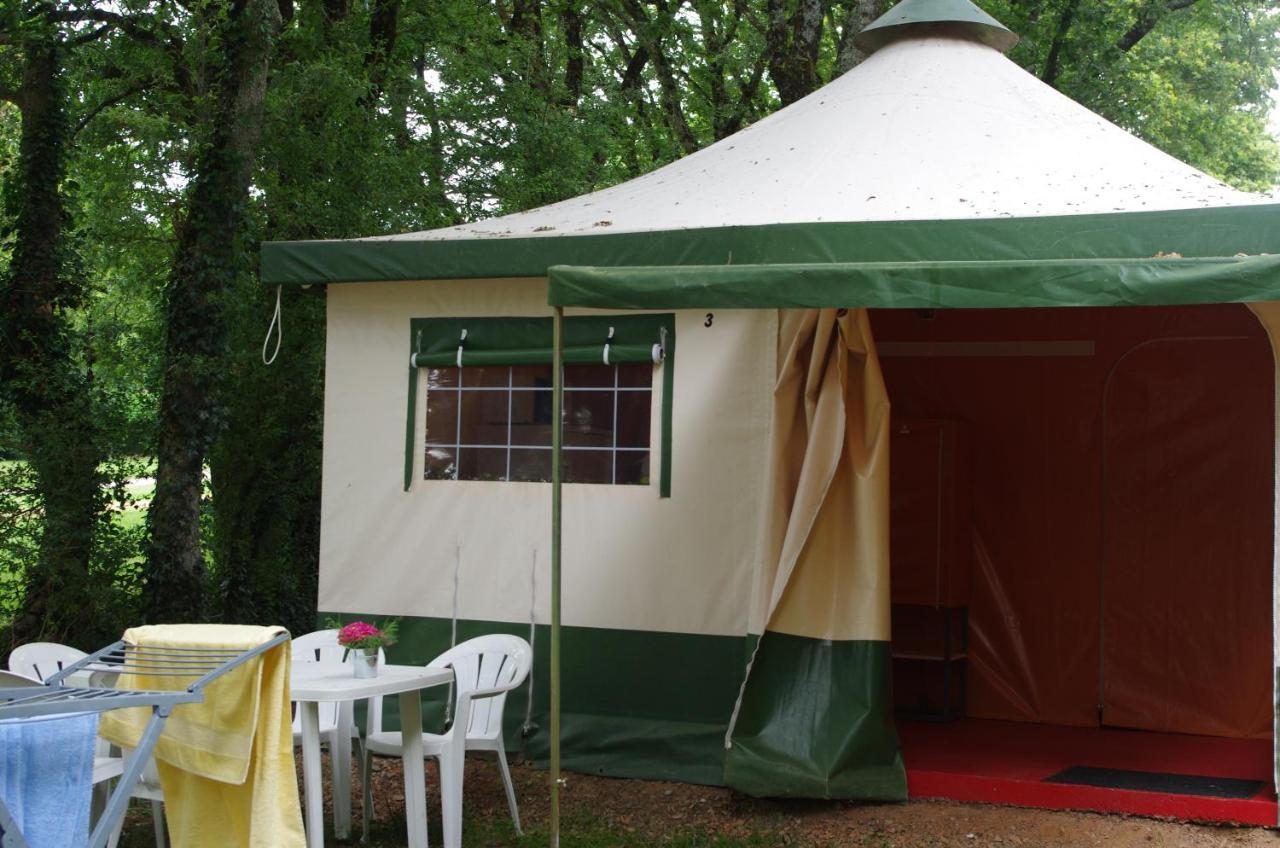 Hotel Camping La Bergerie à La Chapelle-Achard Extérieur photo
