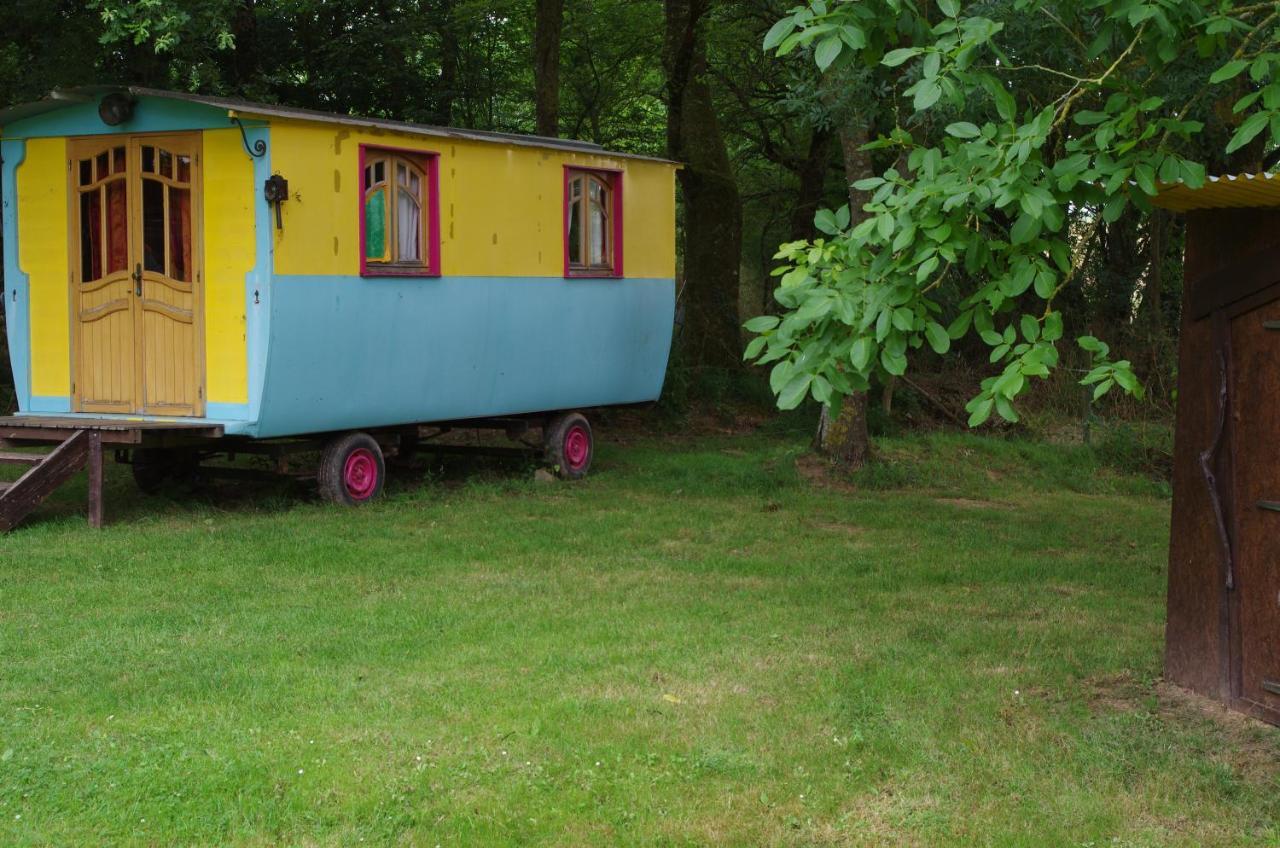 Hotel Camping La Bergerie à La Chapelle-Achard Extérieur photo