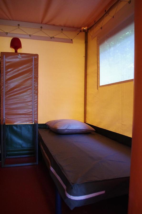 Hotel Camping La Bergerie à La Chapelle-Achard Extérieur photo