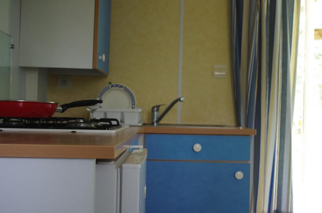 Hotel Camping La Bergerie à La Chapelle-Achard Extérieur photo