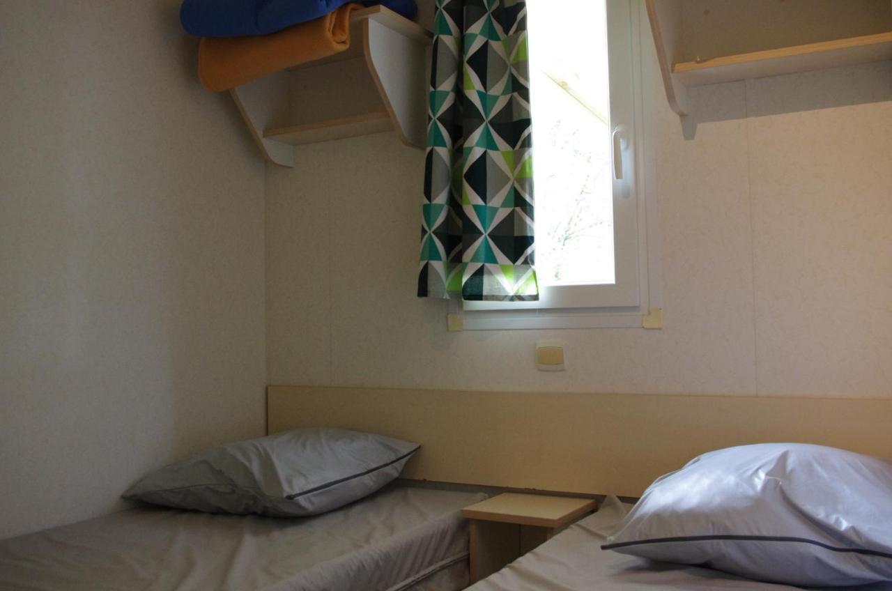 Hotel Camping La Bergerie à La Chapelle-Achard Extérieur photo