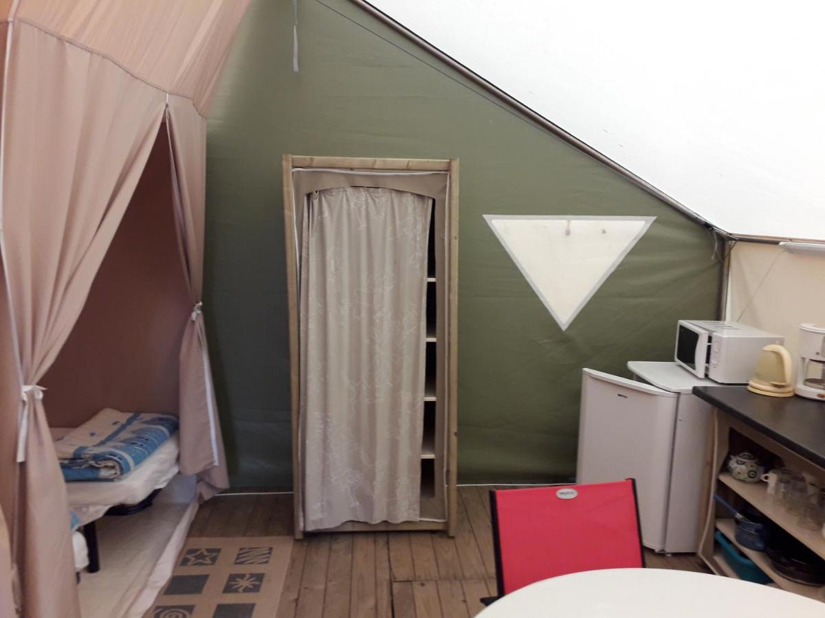 Hotel Camping La Bergerie à La Chapelle-Achard Extérieur photo