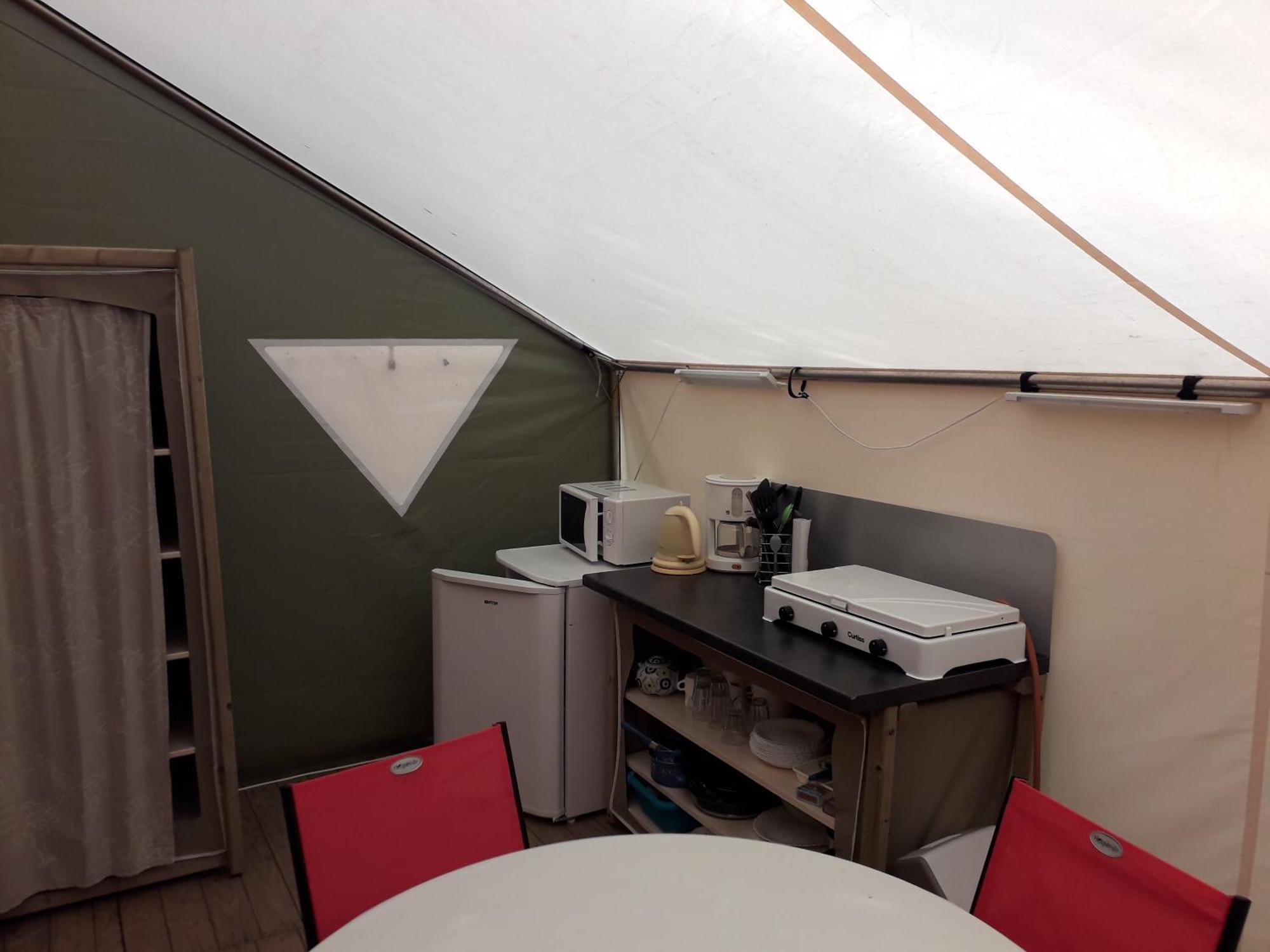 Hotel Camping La Bergerie à La Chapelle-Achard Chambre photo