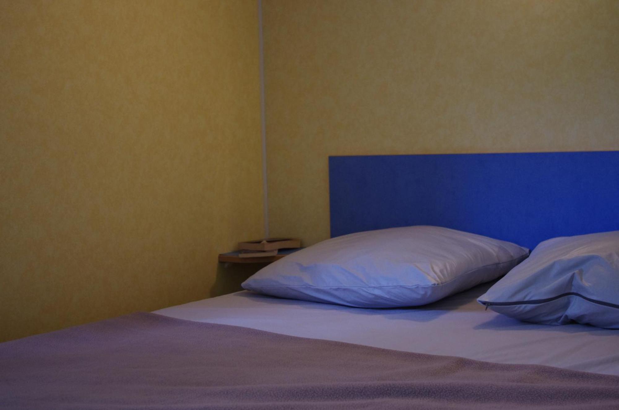 Hotel Camping La Bergerie à La Chapelle-Achard Chambre photo