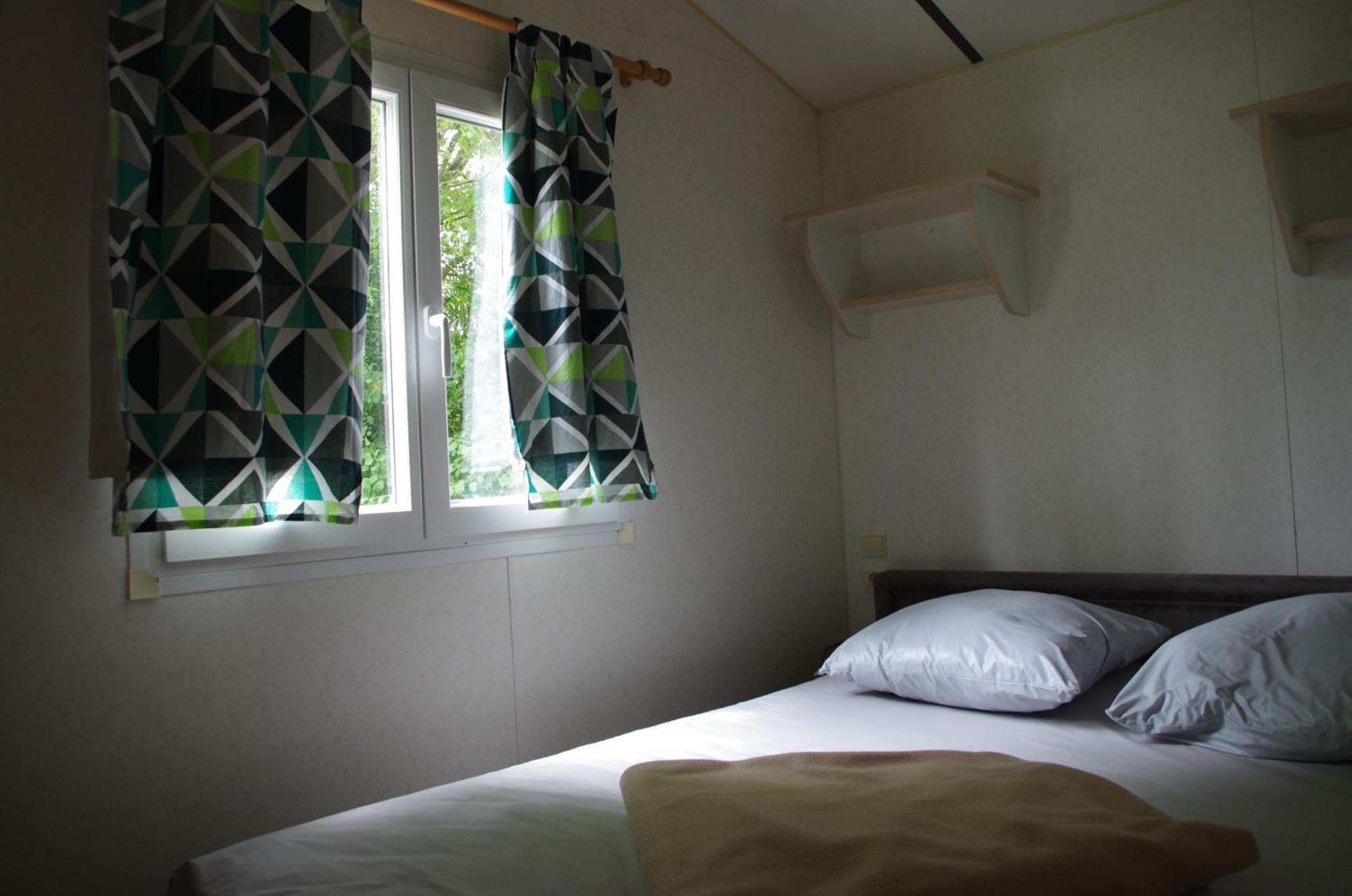 Hotel Camping La Bergerie à La Chapelle-Achard Chambre photo