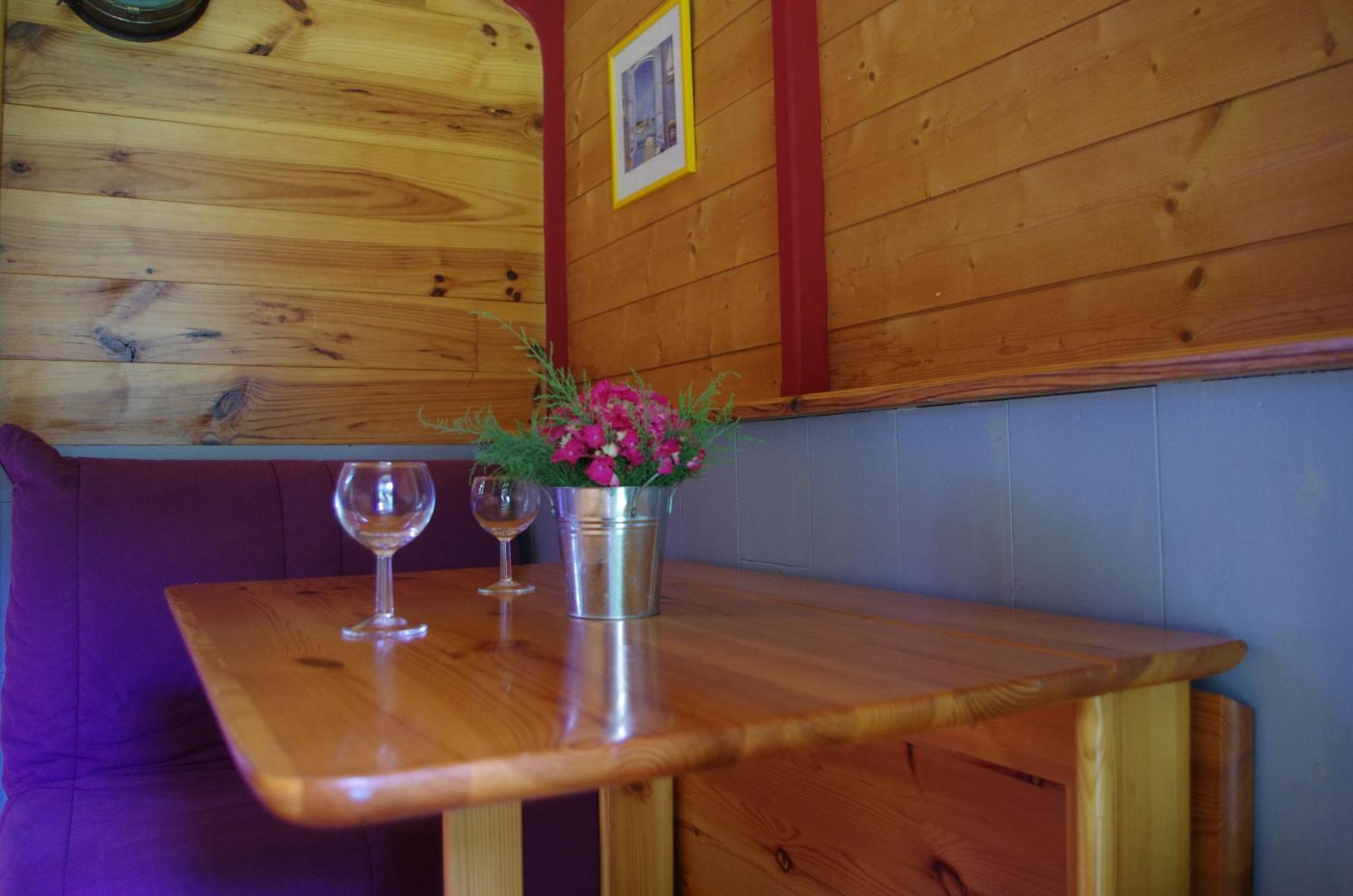 Hotel Camping La Bergerie à La Chapelle-Achard Chambre photo