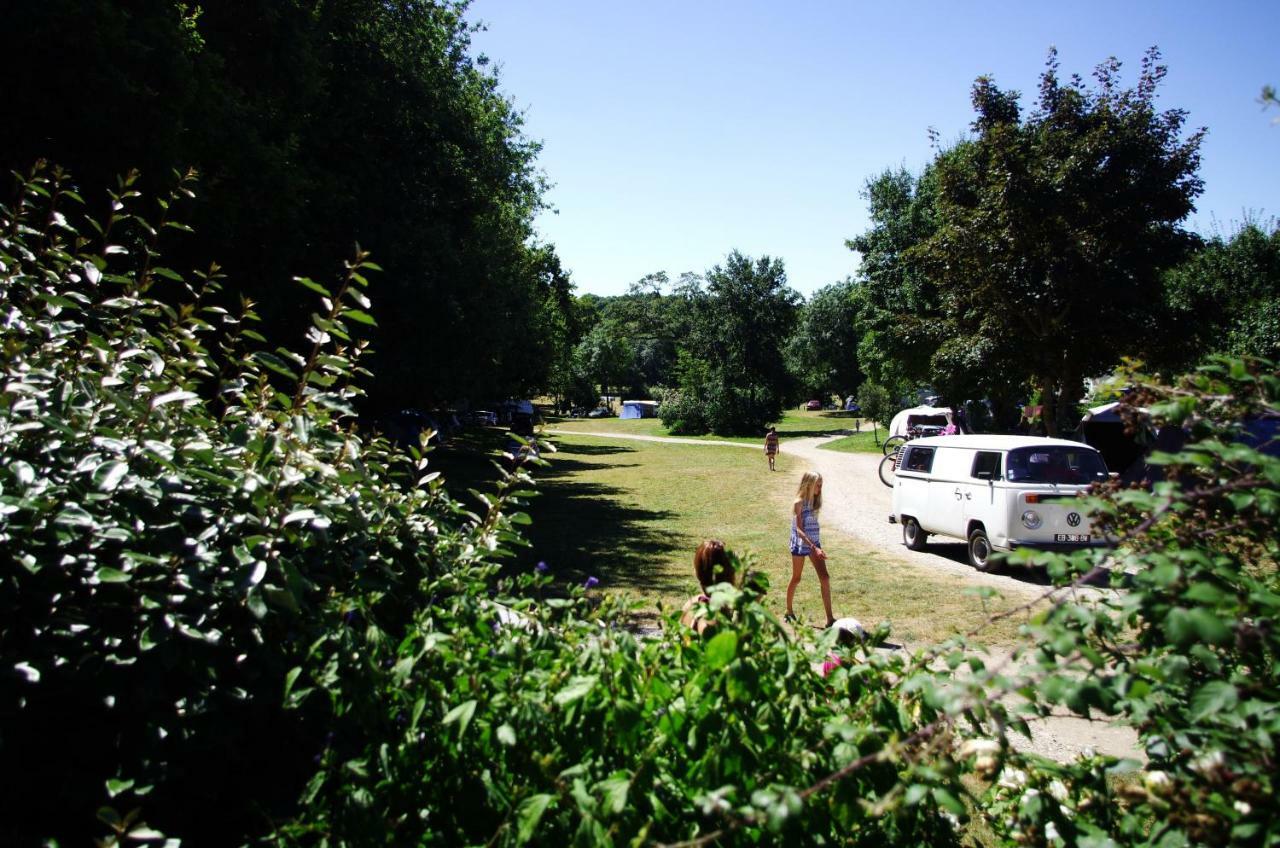 Hotel Camping La Bergerie à La Chapelle-Achard Extérieur photo